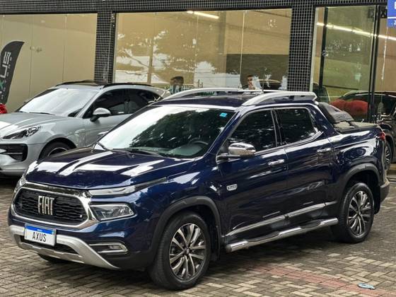 FIAT TORO 2.0 16V TURBO DIESEL RANCH 4WD AT9 FIAT TORO 2.0 16V TURBO DIESEL RANCH 4WD AT9